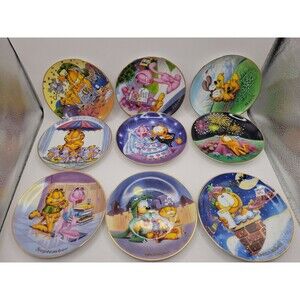 9 Garfield Calendar Plates By Jim Davis The Danbury Mint Vintage Collectible Set